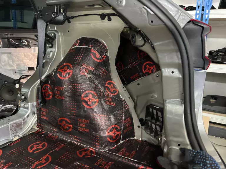 Шумоизоляция багажника Nissan Qashqai-3